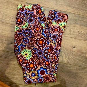 Never worn LuLaRoe OS leggings